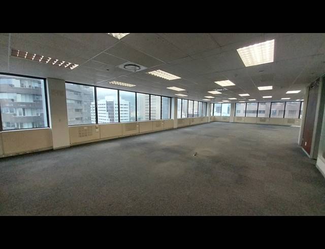 1,215M² OFFICE TO LET IN CAPE TOWN CITY CENTRE